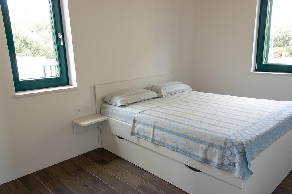 Apartments Dujic Tribalj Rom bilde